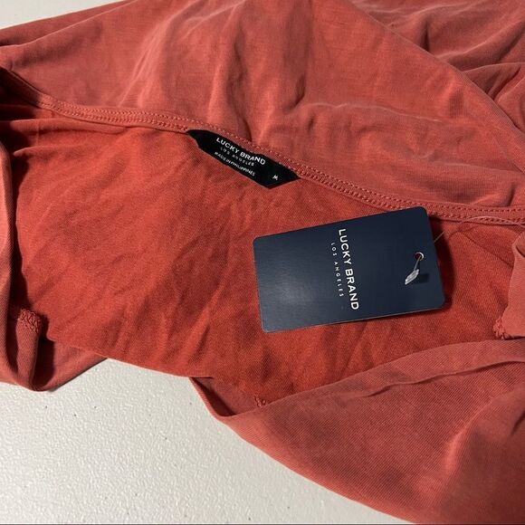 𝅺🆕 Lucky Brand Twist Front V-Neck Crop Top - Picture 6 of 8